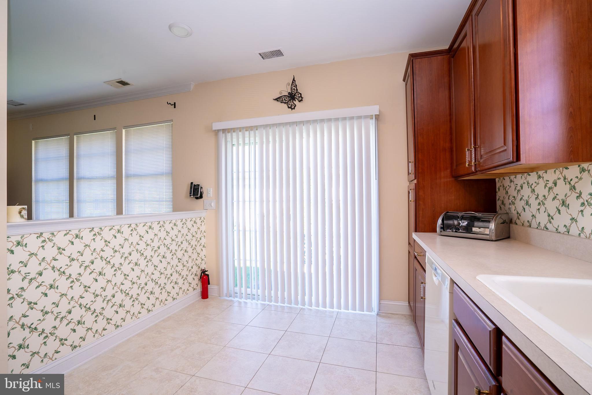 21 Meadowlark Drive Hamilton, NJ 08690 - Photo 15 of 24