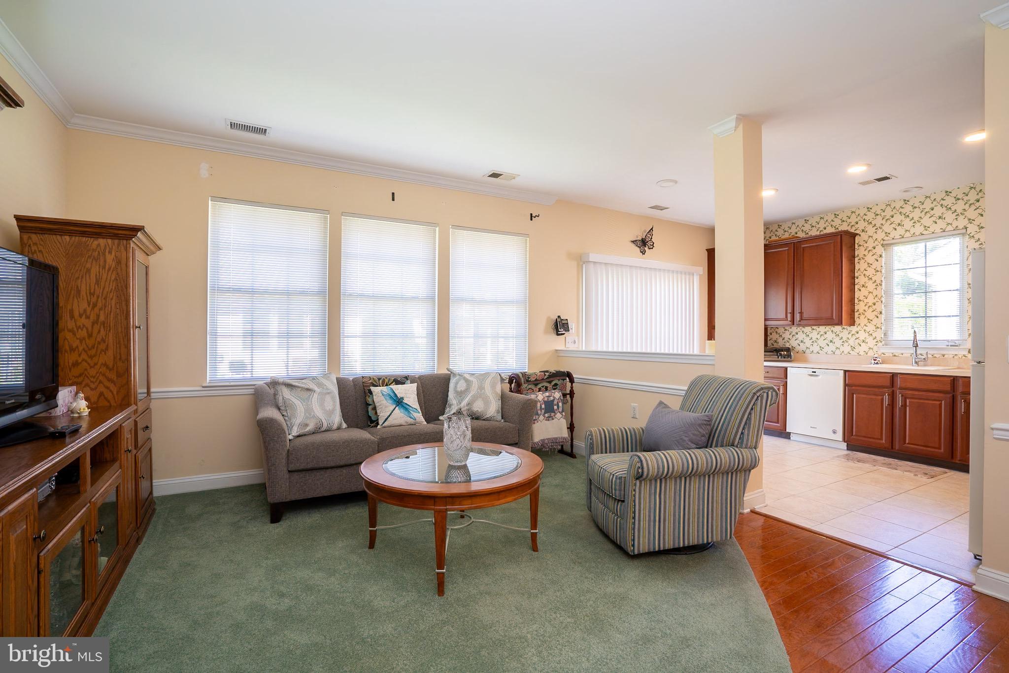 21 Meadowlark Drive Hamilton, NJ 08690 - Photo 10 of 24