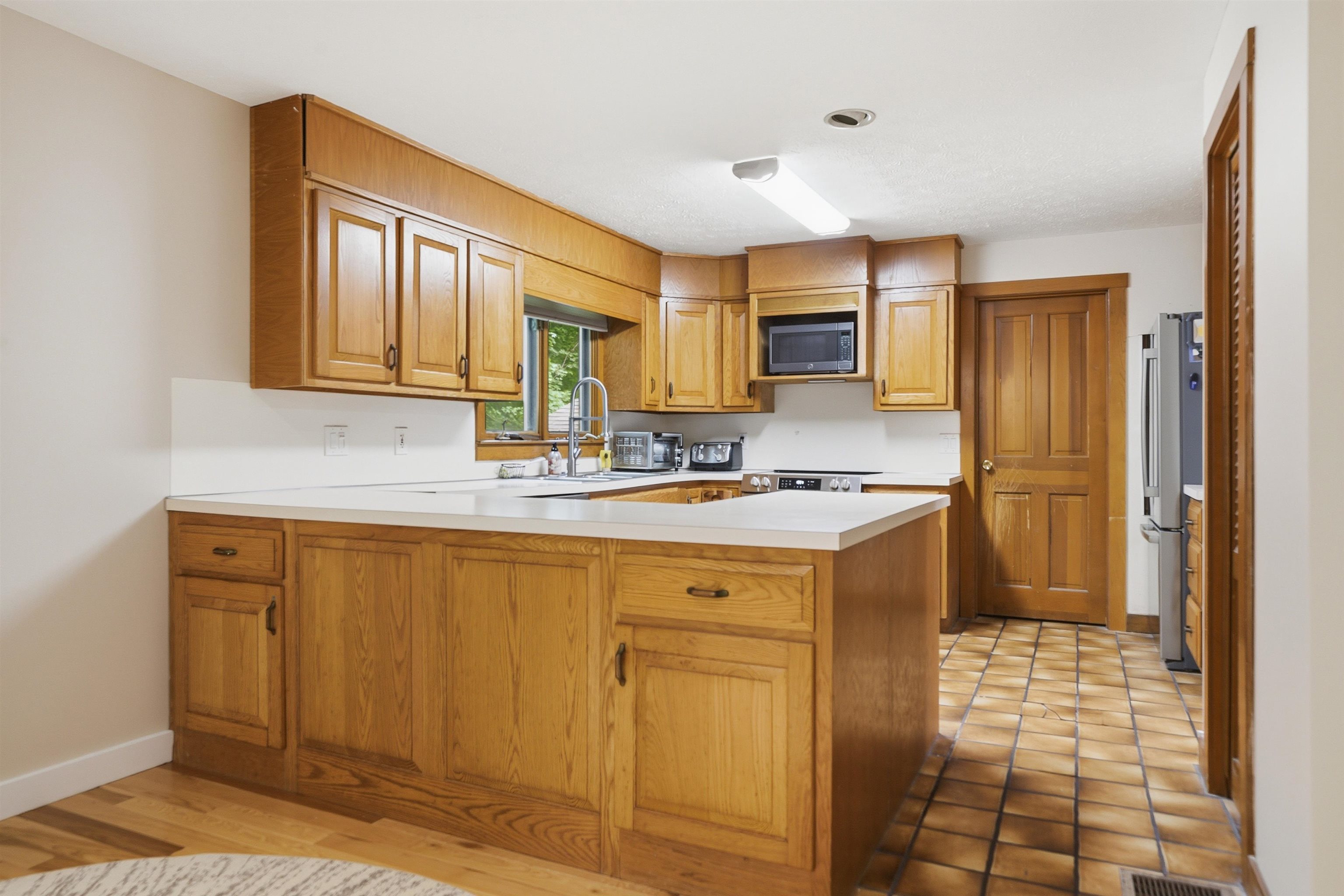17 Spring Hill Road Mont Vernon, NH 03057 - Photo 15 of 29