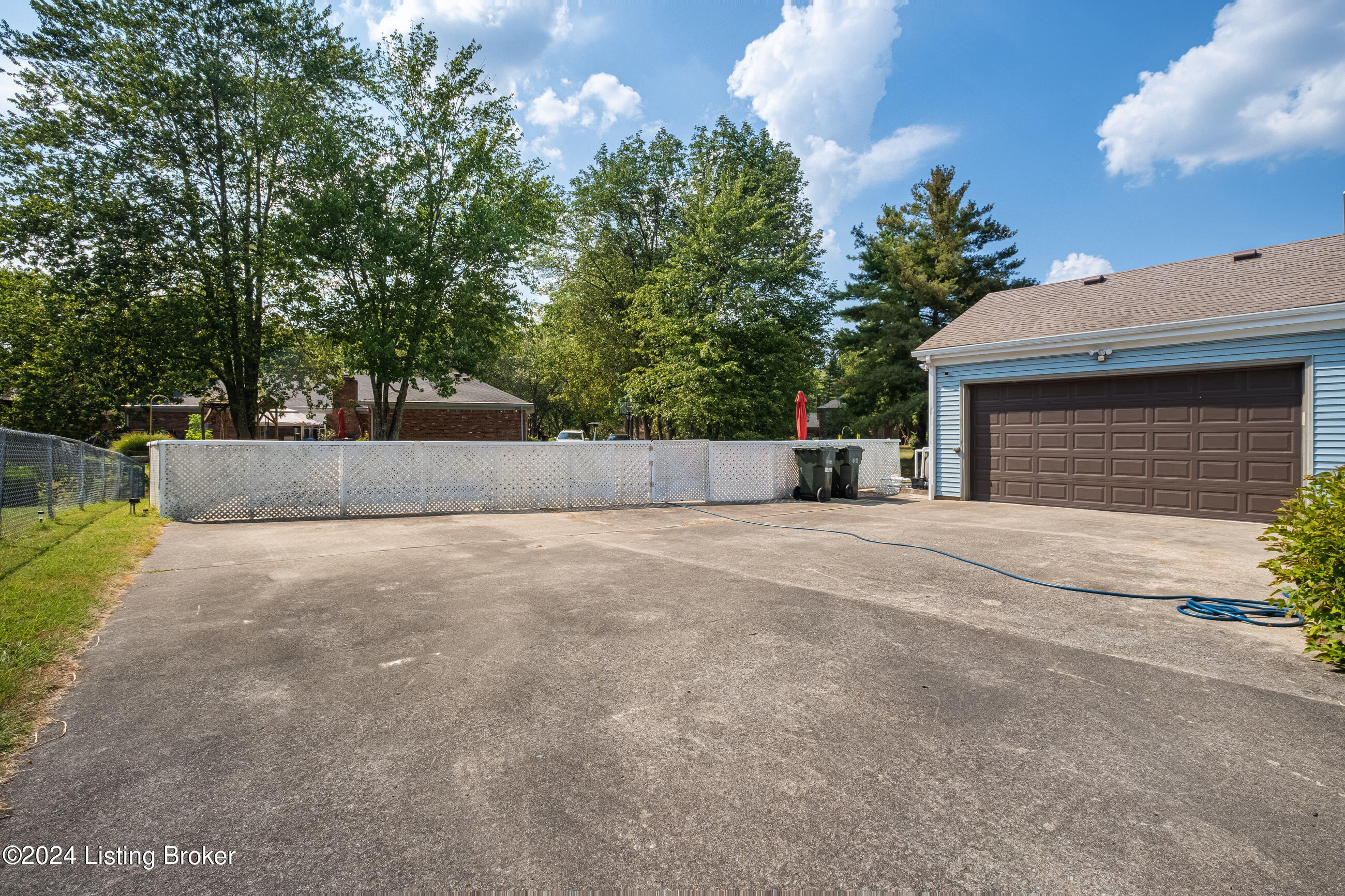 802 Moser Road Louisville, KY 40223 - Photo 39 of 47 802moser_040