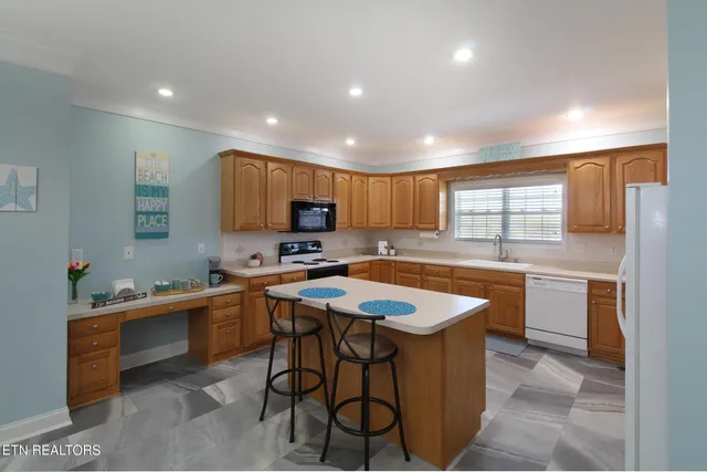 $629,900 | 3531 Hubbs Crossing Lane, Knoxville, TN 37938