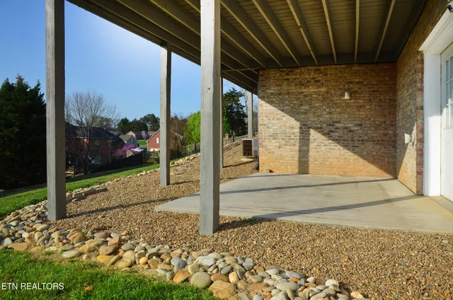 $629,900 | 3531 Hubbs Crossing Lane, Knoxville, TN 37938