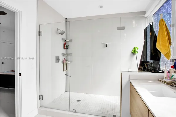 $6,800 | 87 North Shore Drive, Miami Beach, FL 33141