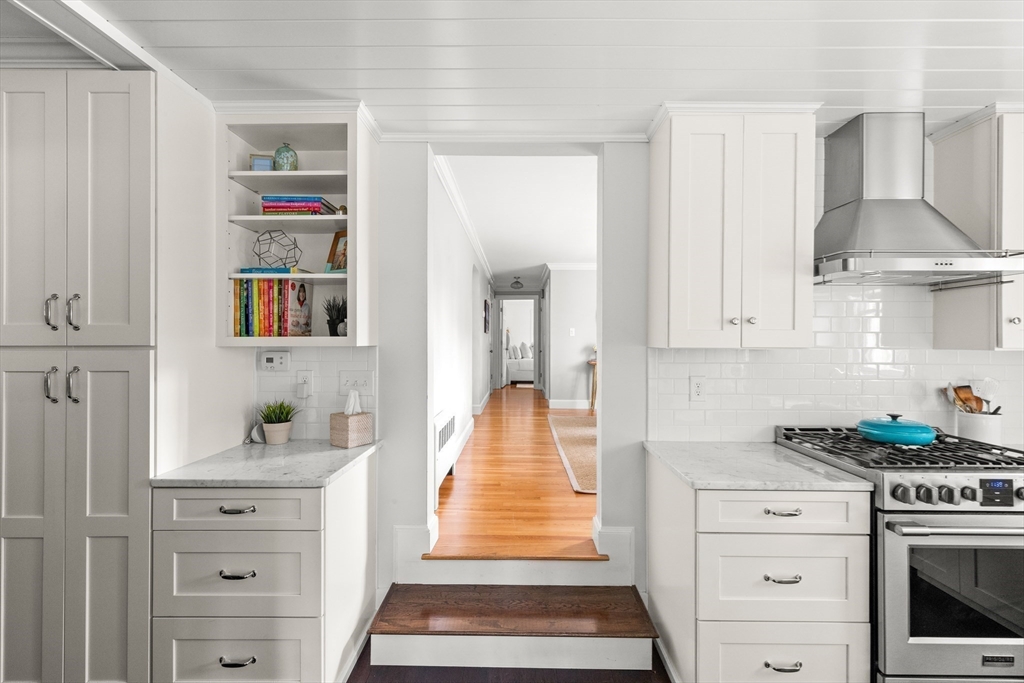 56 Postgate Road Hamilton, MA 01982 - Photo 13 of 29