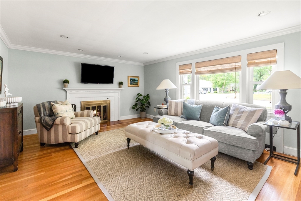 56 Postgate Road Hamilton, MA 01982 - Photo 17 of 29