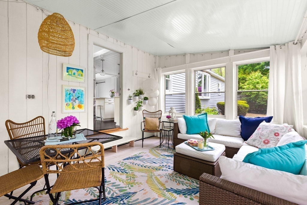 56 Postgate Road Hamilton, MA 01982 - Photo 10 of 29