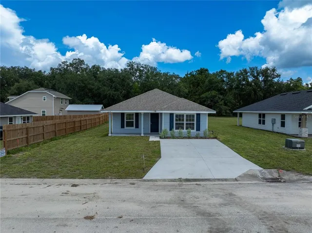 $234,400 | 3318 East Iris Lane, Bell, FL 32619