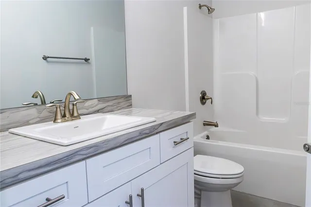 $234,400 | 3318 East Iris Lane, Bell, FL 32619