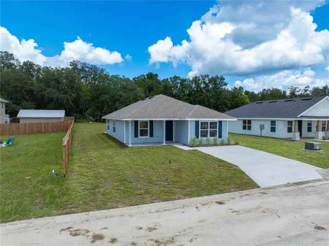 $234,400 | 3318 East Iris Lane, Bell, FL 32619