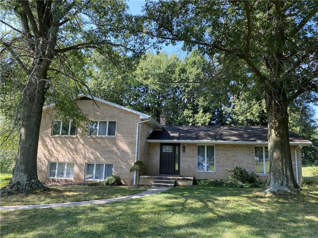 1169 Kings Chapel Road New Castle, PA 16105 - Photo 1 of 31 Gallery Image 1