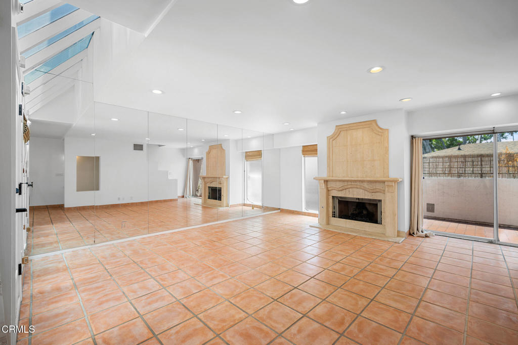 400 Monterey Road, Unit 16 Glendale, CA 91206 - Photo 10 of 42 snaplistla_08