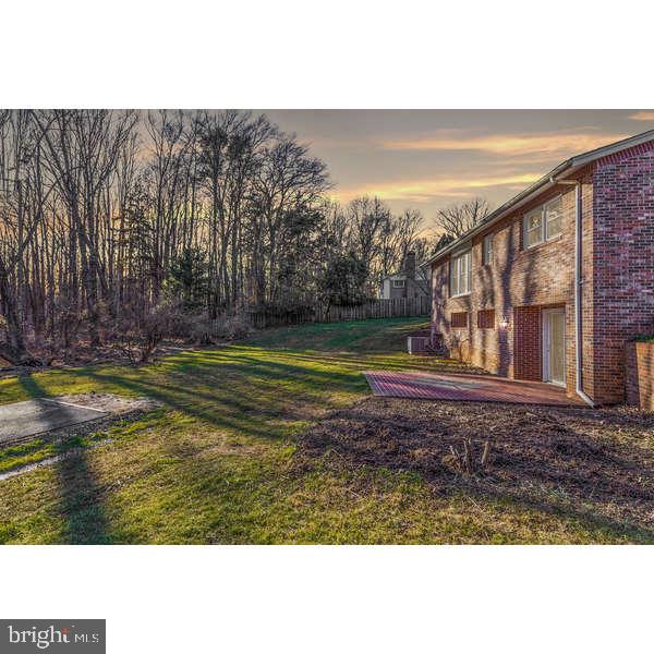 2233 Kings House Road Silver Spring, MD 20905 - Photo 2 of 36 Backyard view of the property