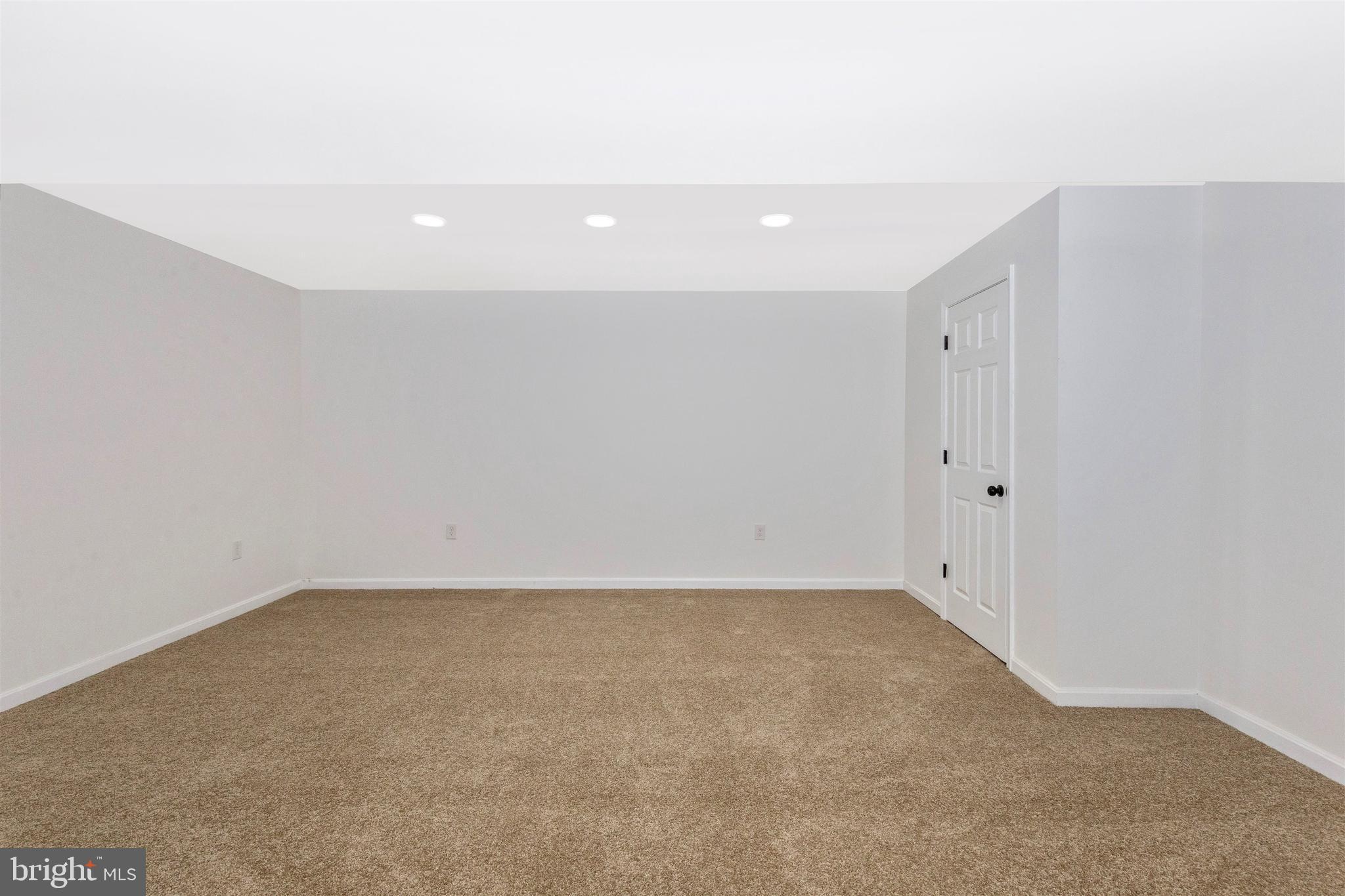 2233 Kings House Road Silver Spring, MD 20905 - Photo 31 of 36 Remote Office area - Lower Level