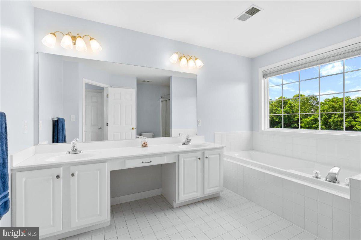 17258 Hardy Road Mount Airy, MD 21771 - Photo 36 of 63 Primary en-suite