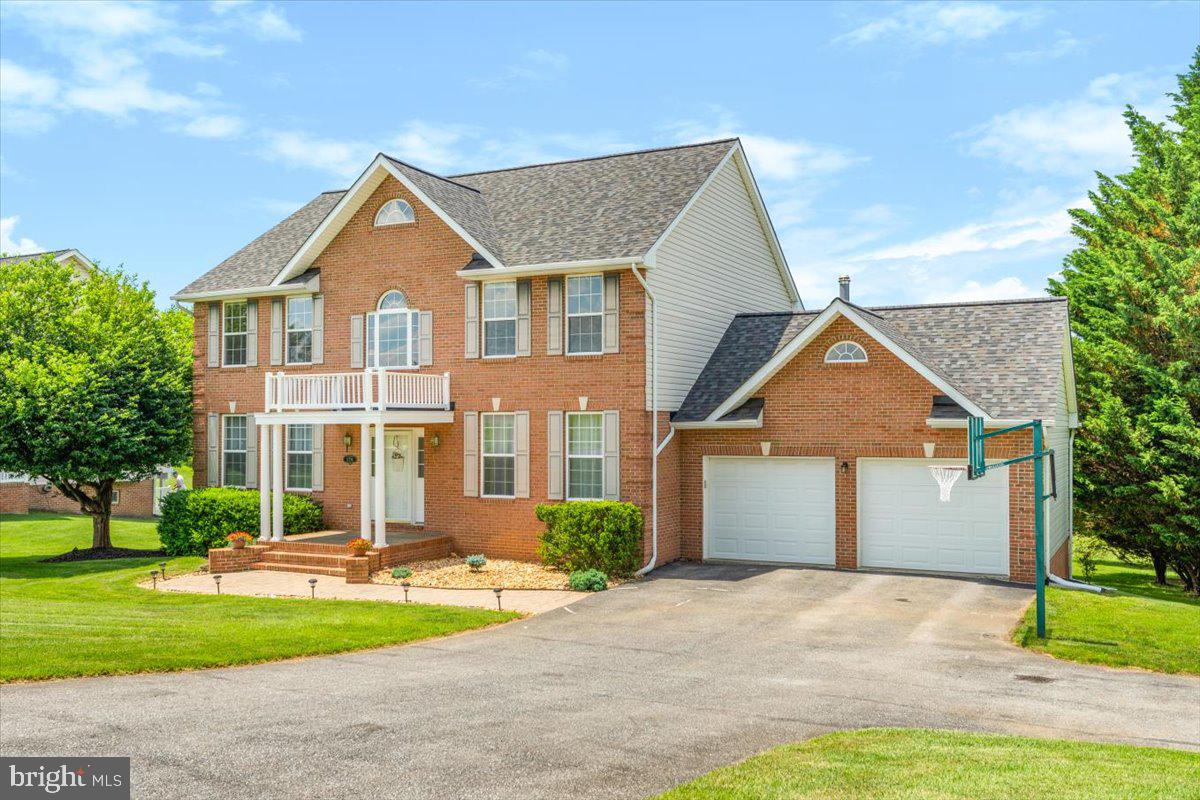 17258 Hardy Road Mount Airy, MD 21771 - Photo 4 of 63 Gallery Image 4