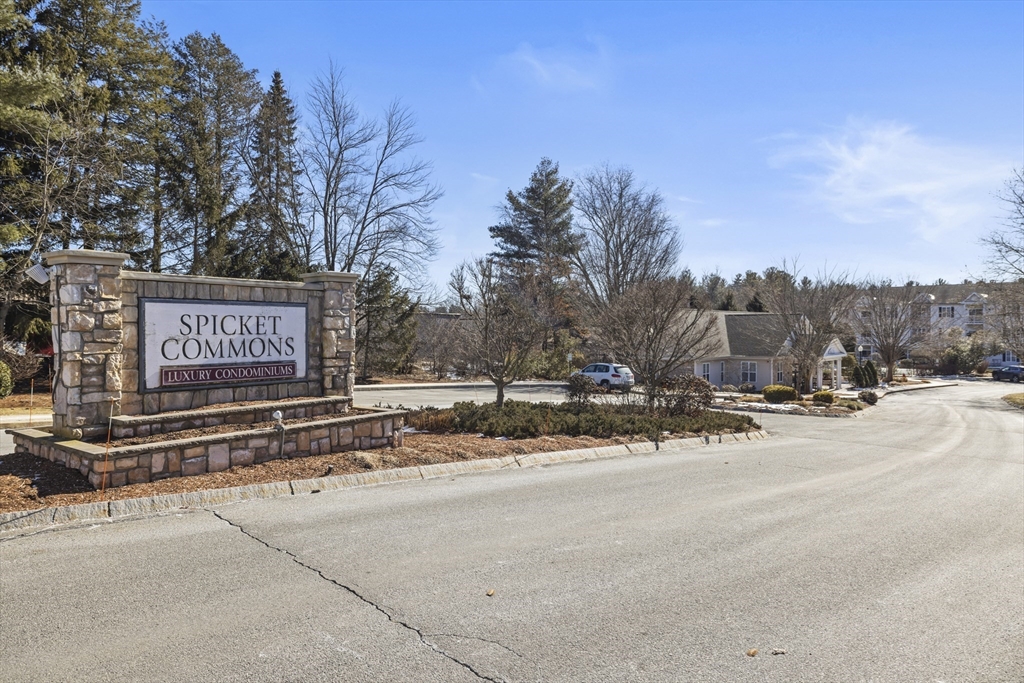 21 Hampshire Road, Unit 415 Methuen, MA 01844 - Photo 1 of 12 Gallery Image 1
