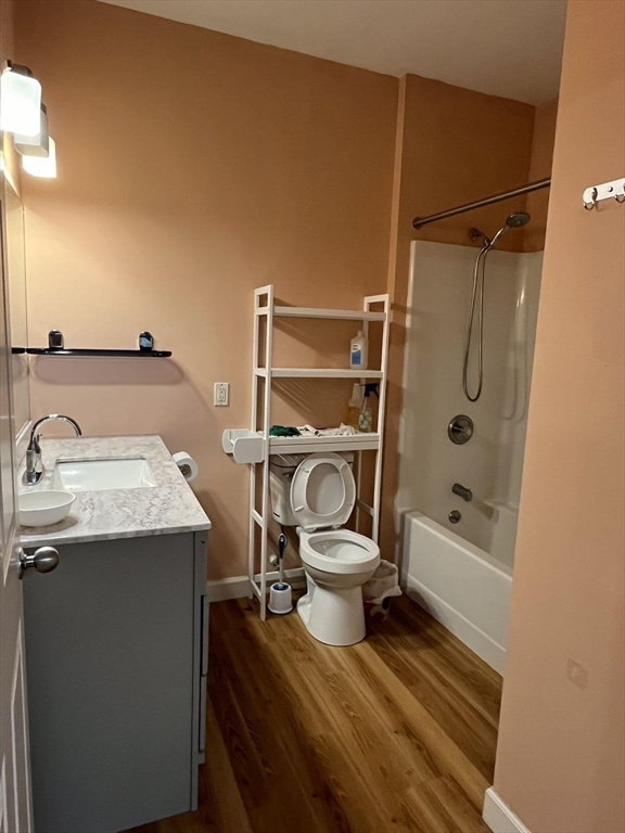 21 Hampshire Road, Unit 415 Methuen, MA 01844 - Photo 5 of 12 Gallery Image 5