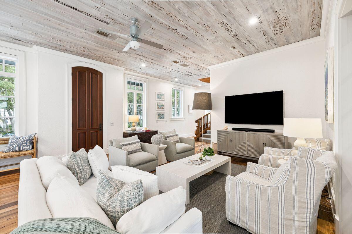 216 Round Road Rosemary Beach, FL 32461 - Photo 16 of 58 Living Area