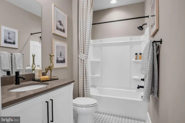 $665,000 | 39 Reedgrass Way, Gettysburg, PA 17325