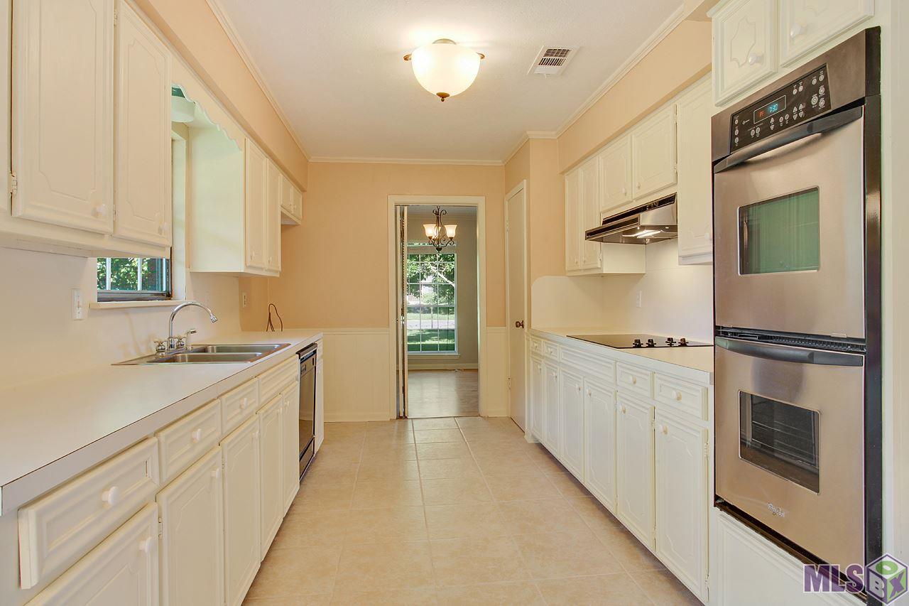 2355 Woodland Ridge Boulevard Baton Rouge, LA 70816 - Photo 4 of 10 Gallery Image 4