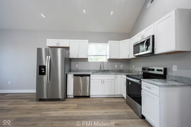 $1,449 | 2038 East Maryland Street, Indianapolis, IN 46201