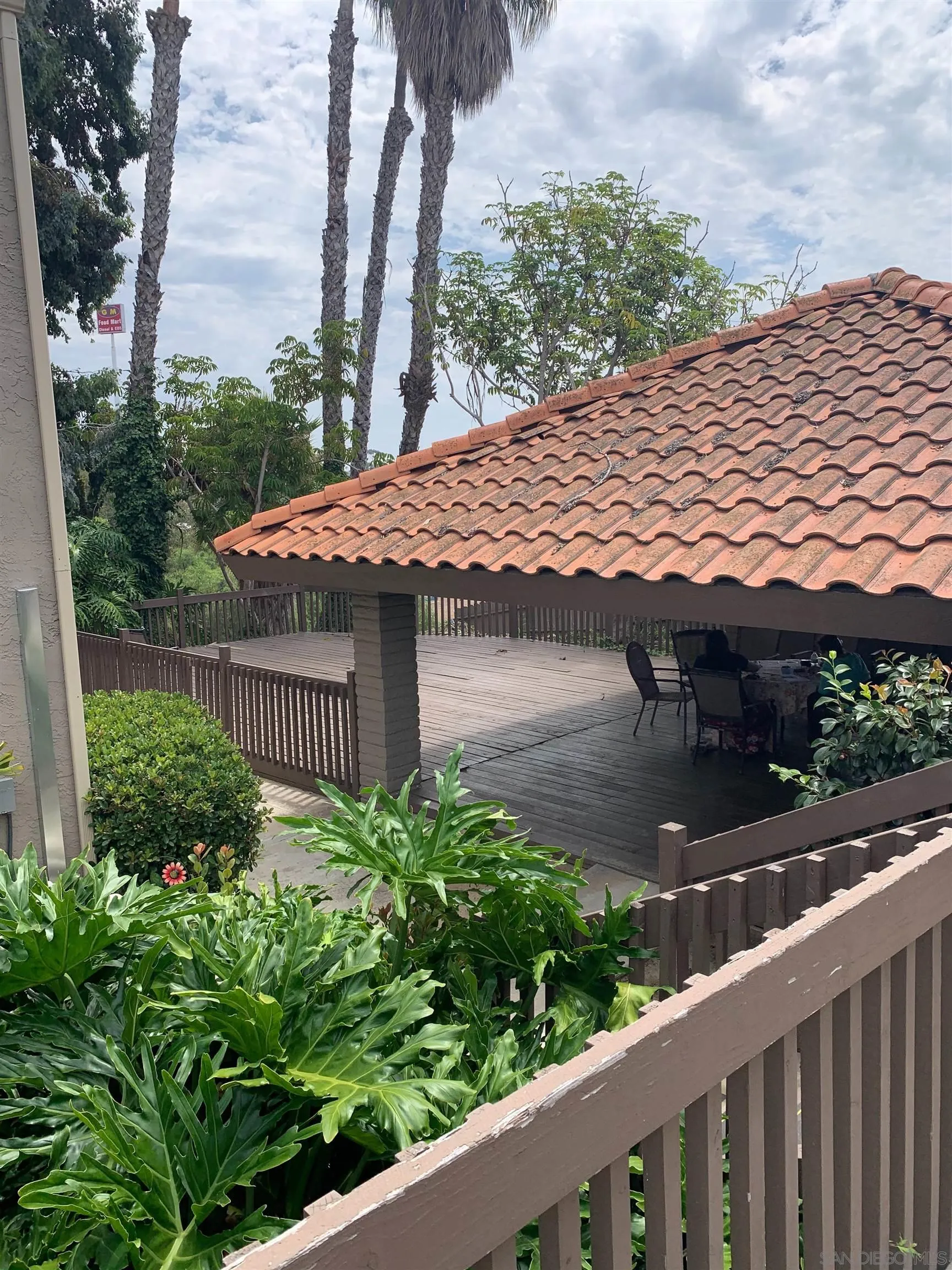 615 Vine Street, Unit 15 Oceanside, CA 92054 - Photo 18 of 23 a view of a backyard with plants