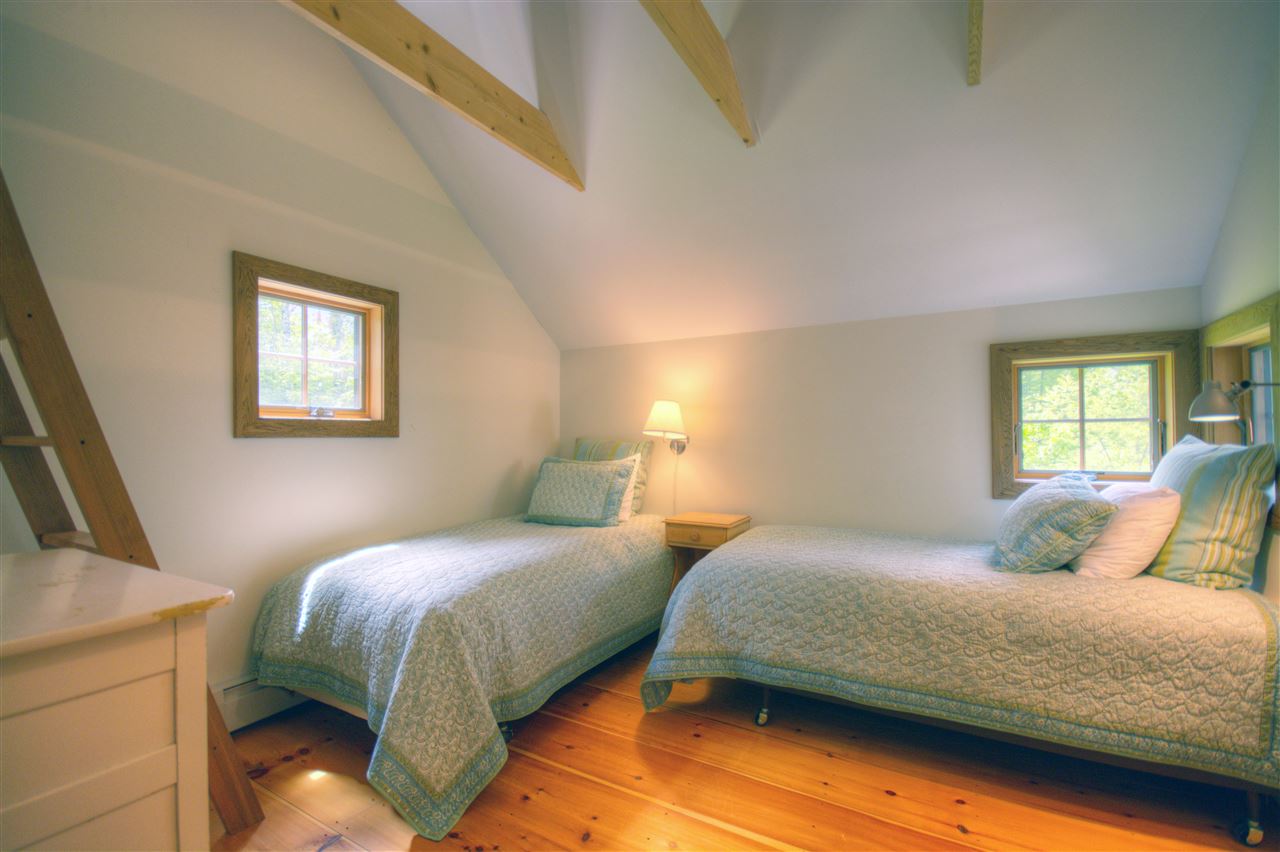 653 Middletown Road Londonderry, VT 05155 - Photo 11 of 17 Gallery Image 11