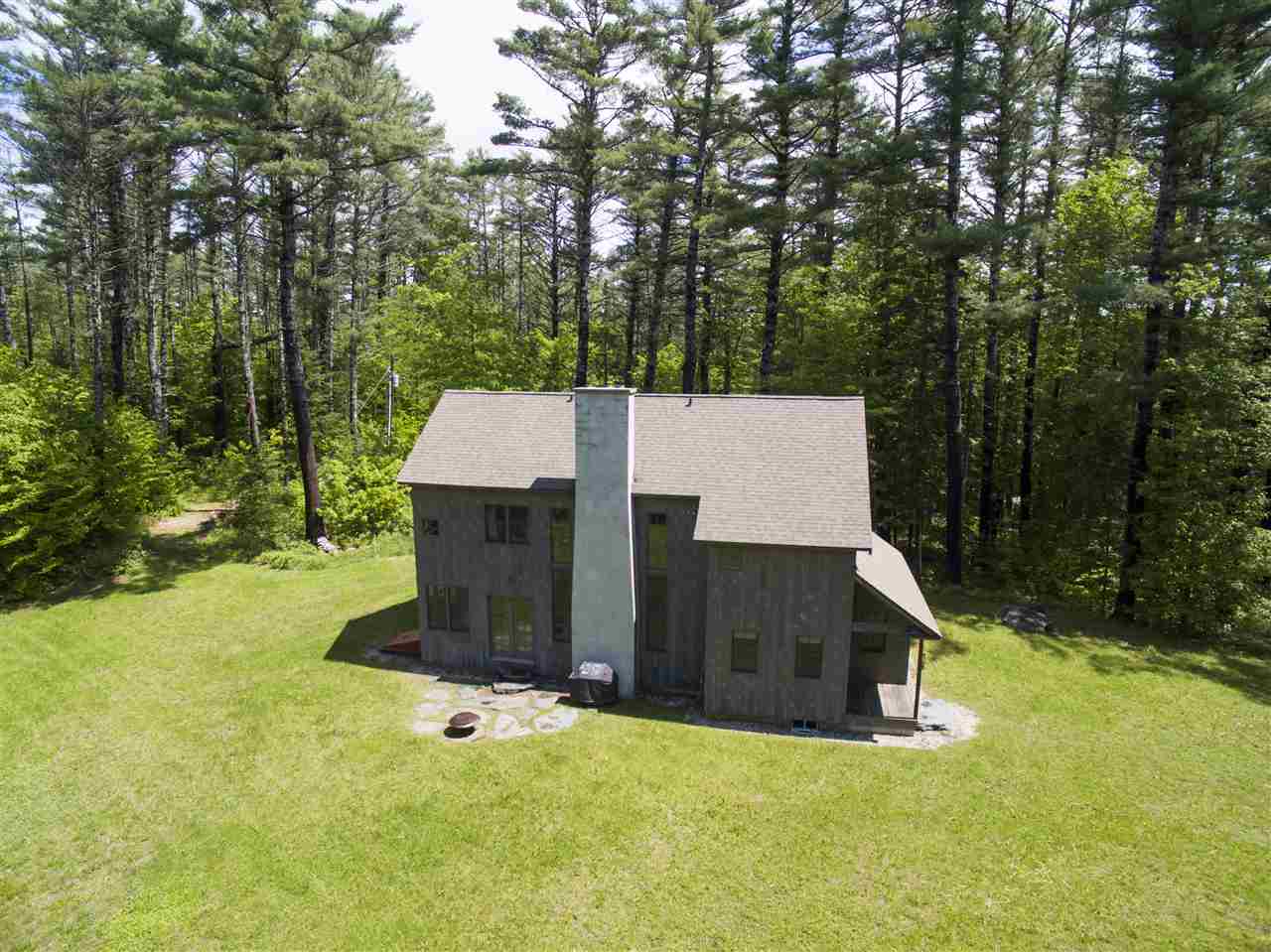 653 Middletown Road Londonderry, VT 05155 - Photo 16 of 17 Gallery Image 16