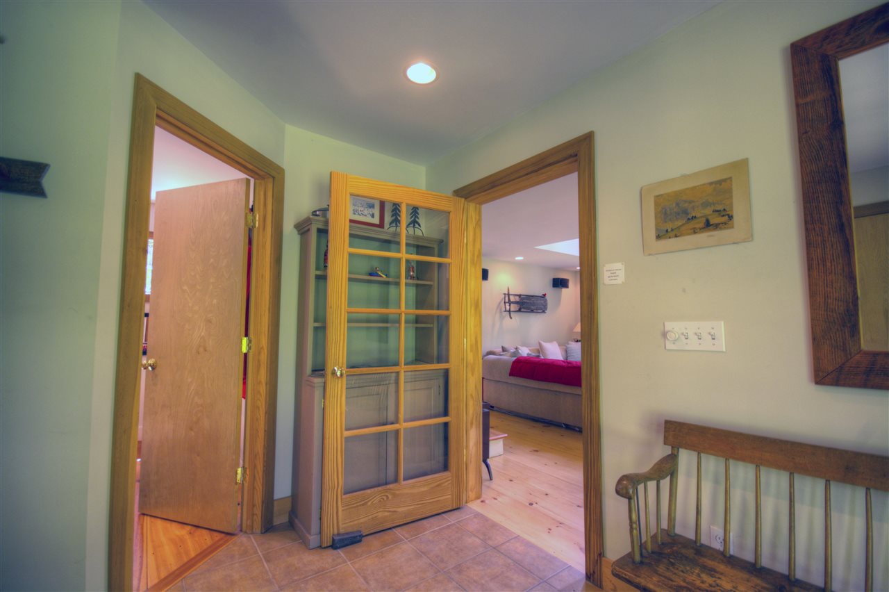 653 Middletown Road Londonderry, VT 05155 - Photo 3 of 17 Gallery Image 3