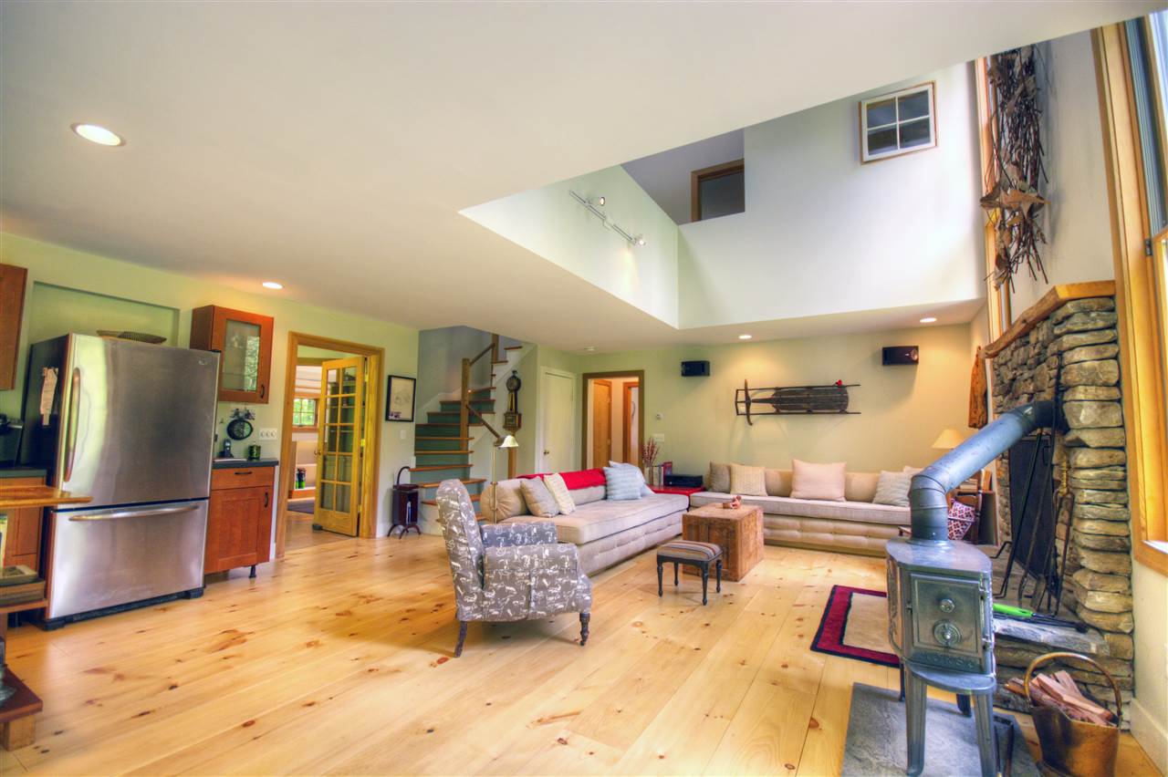 653 Middletown Road Londonderry, VT 05155 - Photo 7 of 17 Gallery Image 7
