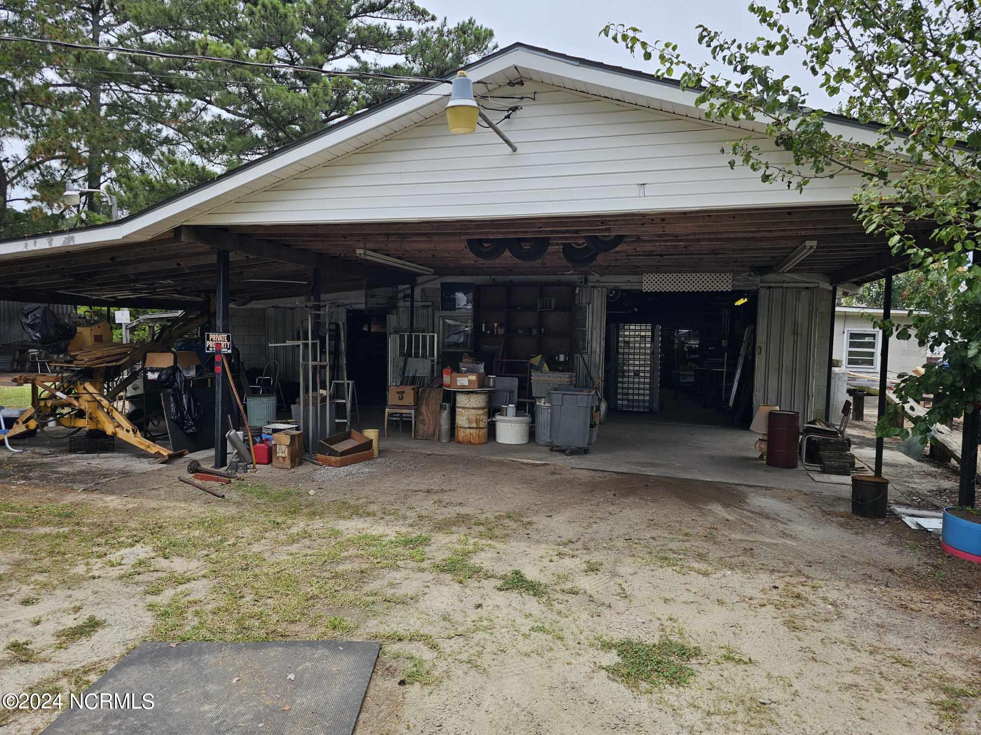 2630 Prison Camp Road Williamston, NC 27892 - Photo 13 of 14 448229312_469666155711446_88029419419254