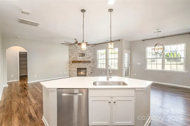 $550,000 | 810 Braddock Way, Fort Mill, SC 29715