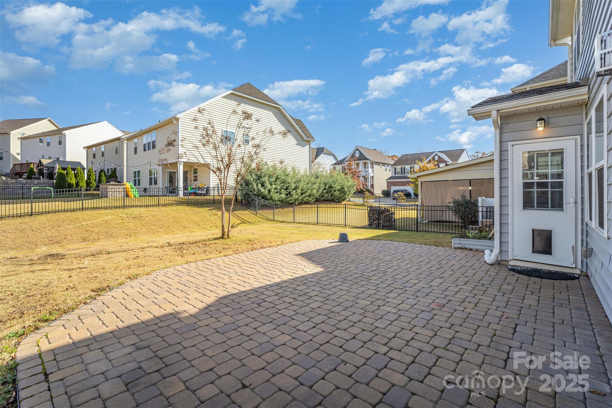 810 Braddock Way Fort Mill, SC 29715 - Photo 35 of 38 a view of a building with a swimming pool