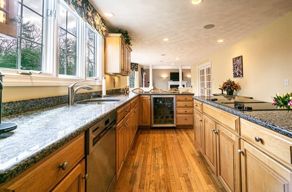 18 James Millen Road North Reading, MA 01864 - Photo 9 of 42 Gallery Image 9