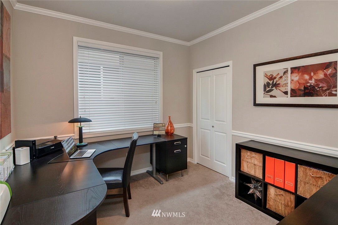 4011 215th Street Southeast Bothell, WA 98021 - Photo 5 of 25