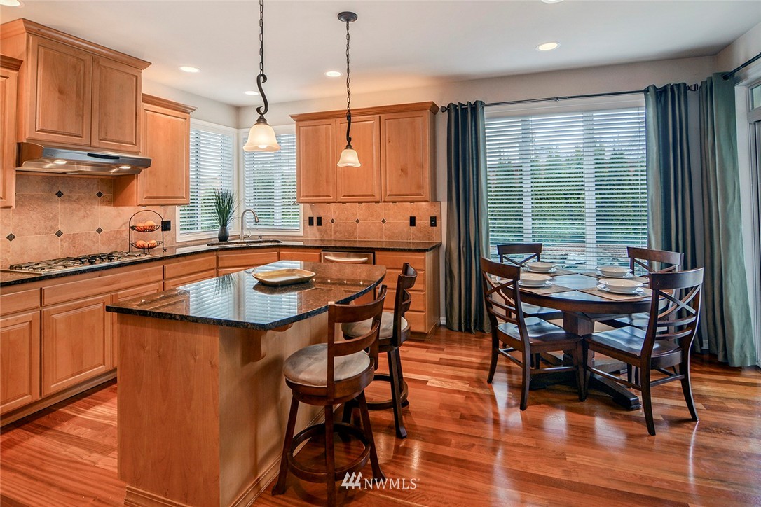 4011 215th Street Southeast Bothell, WA 98021 - Photo 8 of 25