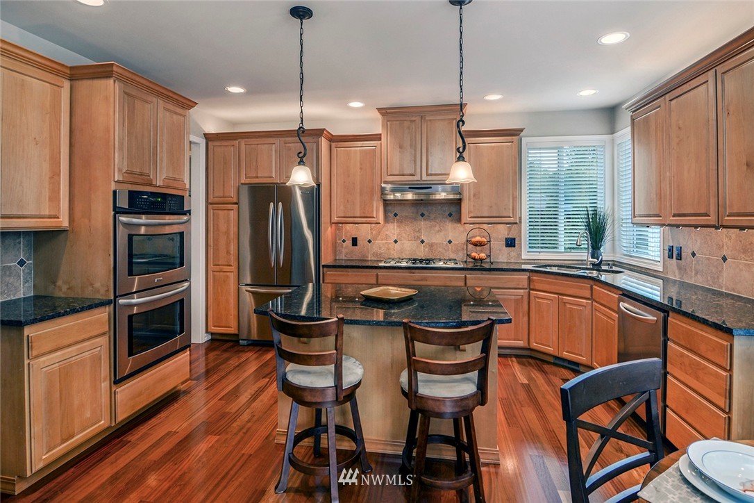 4011 215th Street Southeast Bothell, WA 98021 - Photo 9 of 25