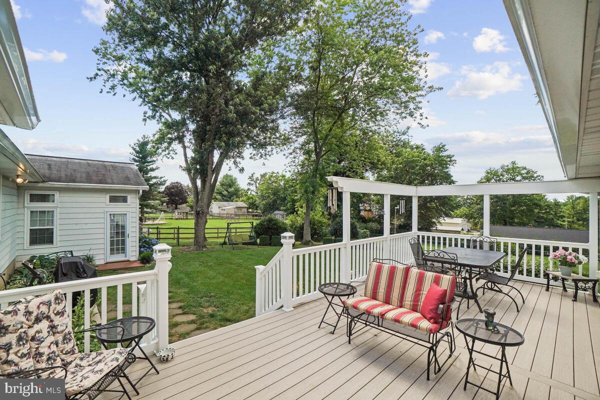 13132 Penn Shop Road Mount Airy, MD 21771 - Photo 20 of 50 Deck