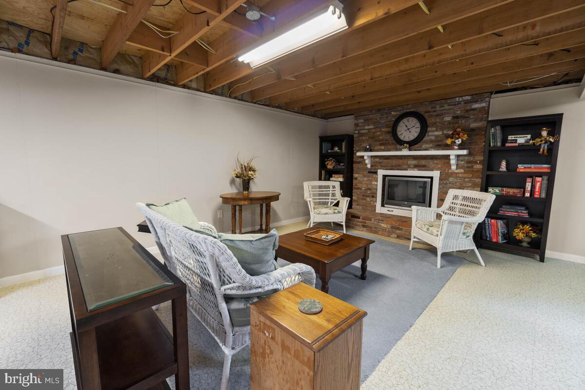 13132 Penn Shop Road Mount Airy, MD 21771 - Photo 31 of 50 LL Rec Room