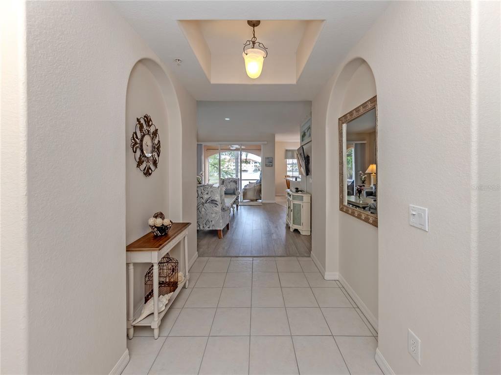 121 North Auburn Road, Unit 11 Venice, FL 34292 - Photo 4 of 33