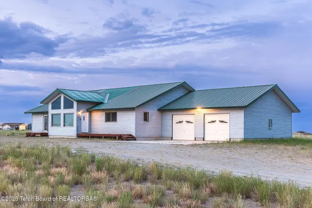 $491,000 | 12 Osage Path Trail, Pinedale, WY 82941