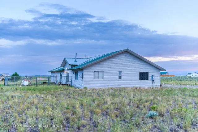 $491,000 | 12 Osage Path Trail, Pinedale, WY 82941
