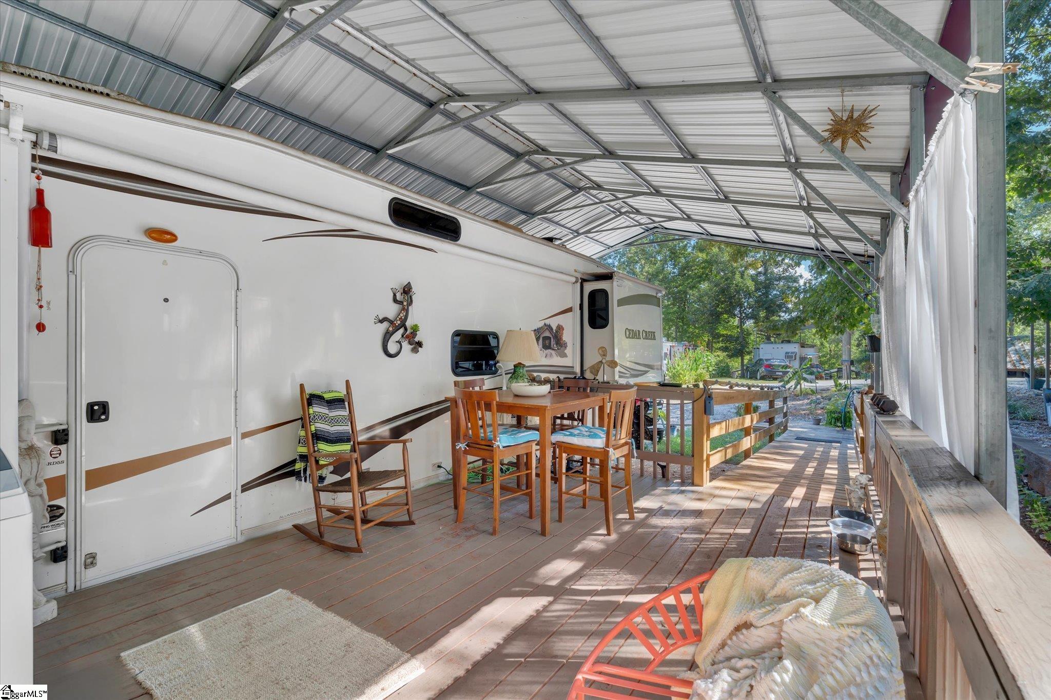 522 Loop Circle Westminster, SC 29693 - Photo 2 of 16