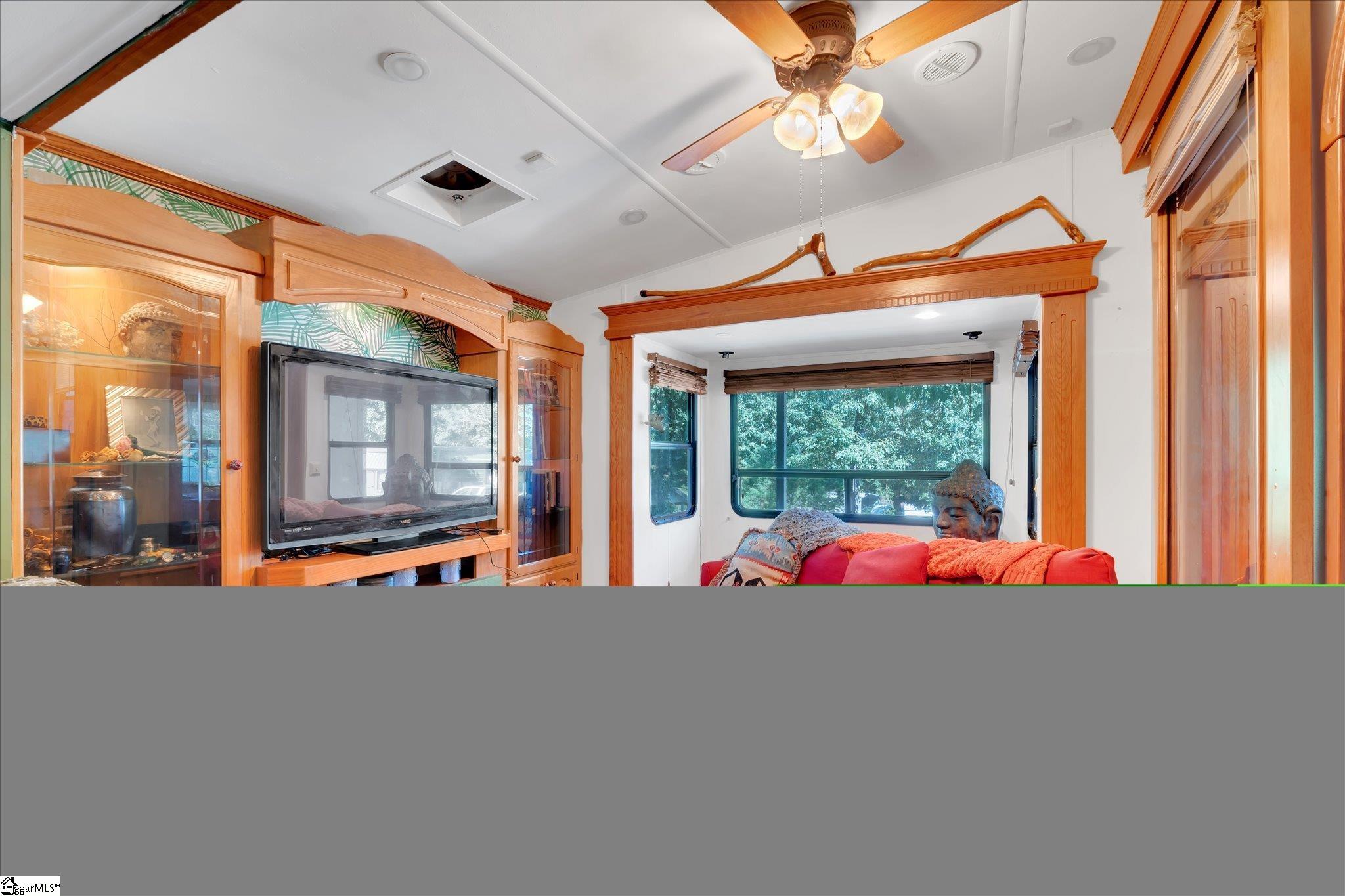 522 Loop Circle Westminster, SC 29693 - Photo 10 of 16