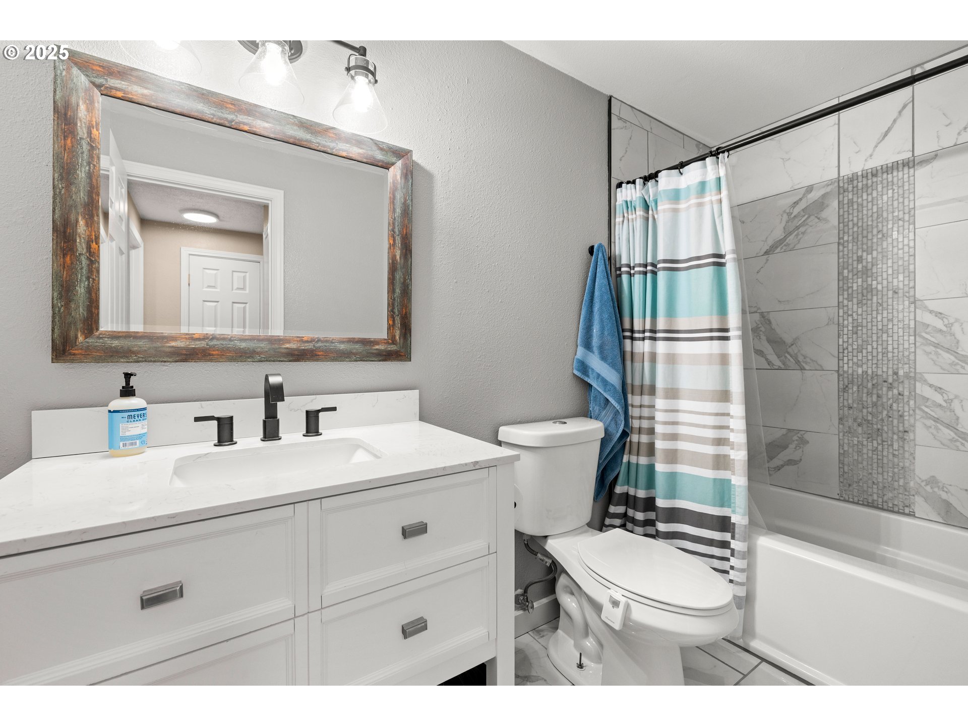 10900 Southwest 76th Place, Unit 46 Portland, OR 97223 - Photo 21 of 34