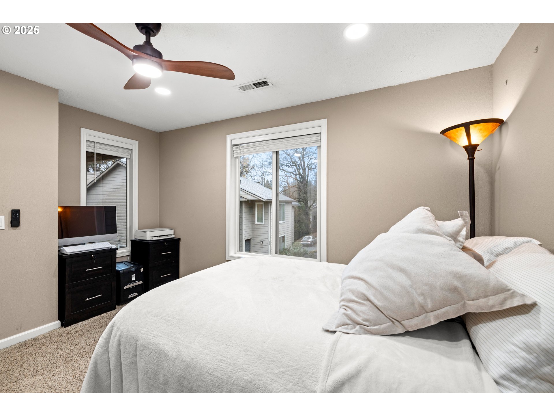 10900 Southwest 76th Place, Unit 46 Portland, OR 97223 - Photo 24 of 34