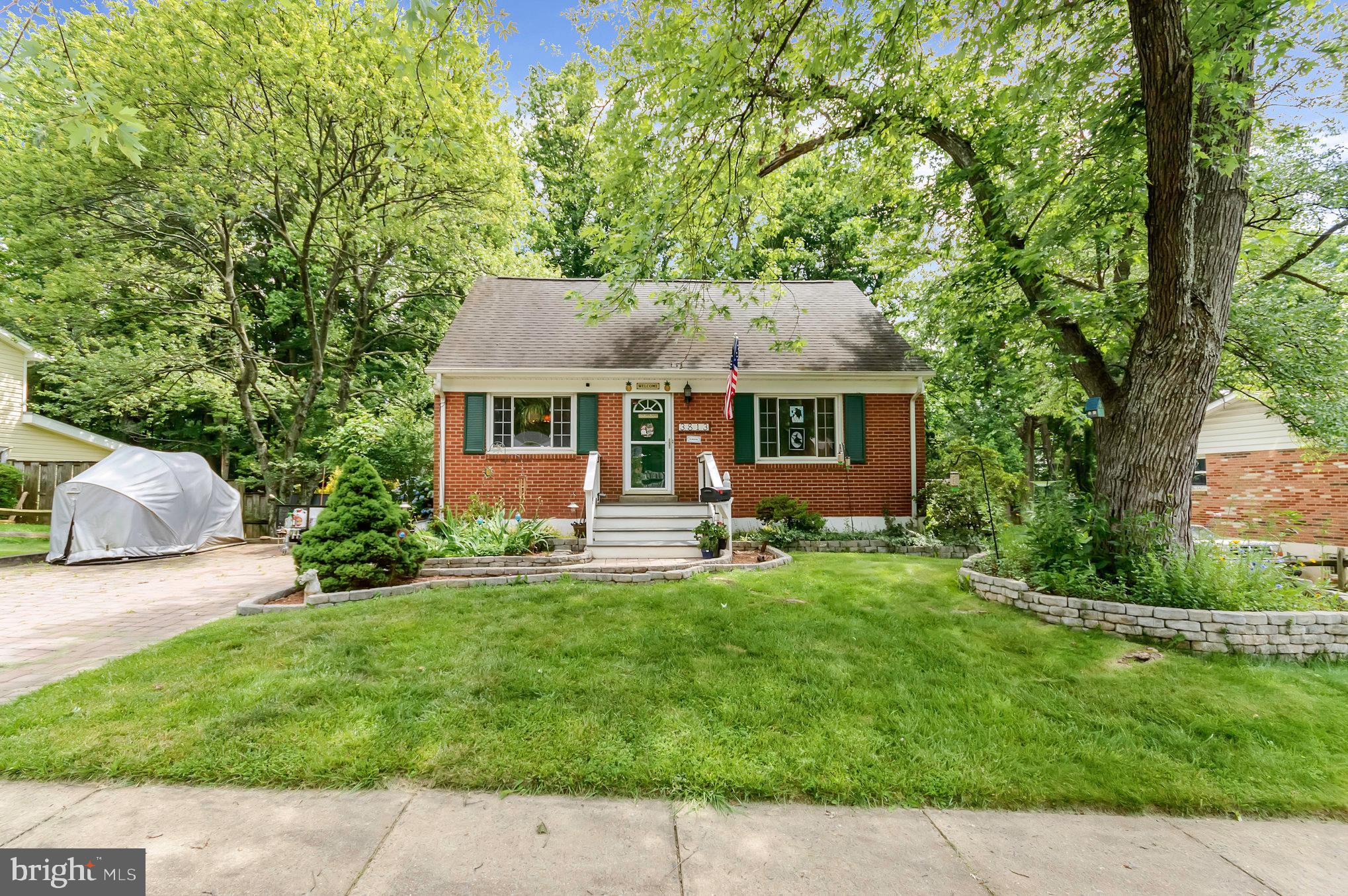 3813 Findley Road Woodbridge, VA 22193 - Photo 3 of 37 Gallery Image 3