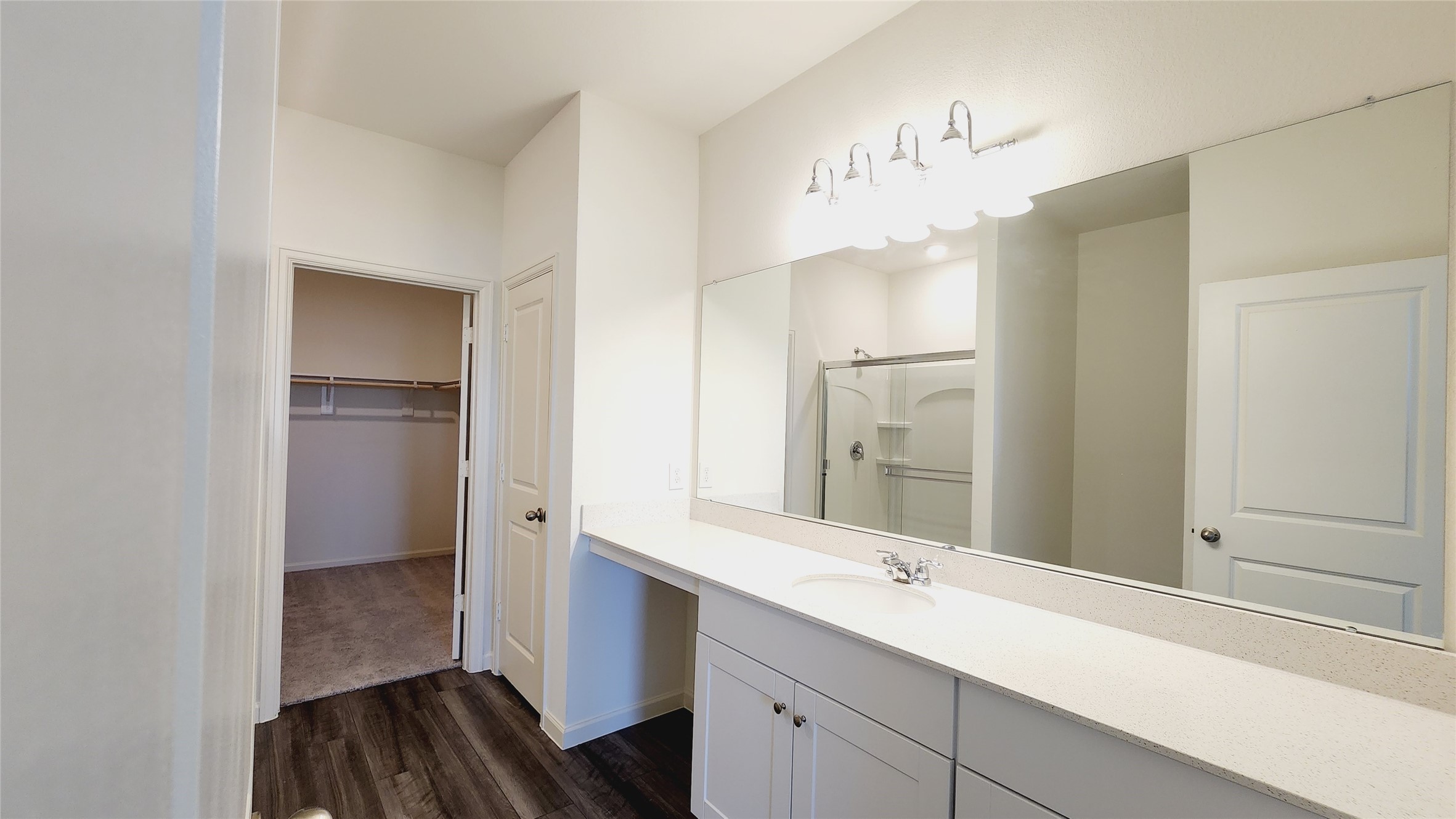 6339 Highland Trl Drive Richmond, TX 77469 - Photo 21 of 28 a bathroom with a sink and a mirror