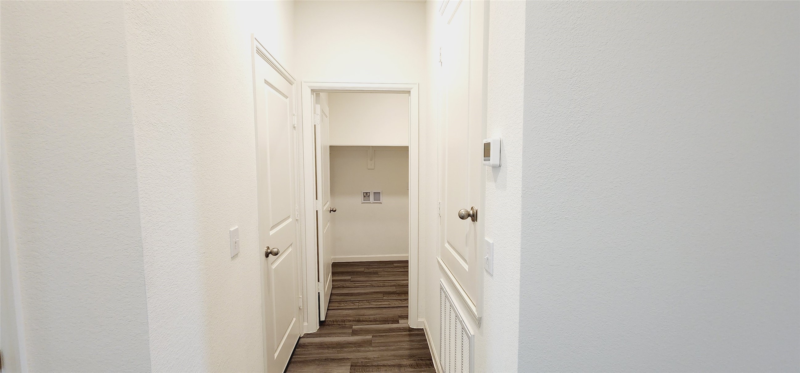 6339 Highland Trl Drive Richmond, TX 77469 - Photo 25 of 28 a view of a bathroom from the hallway