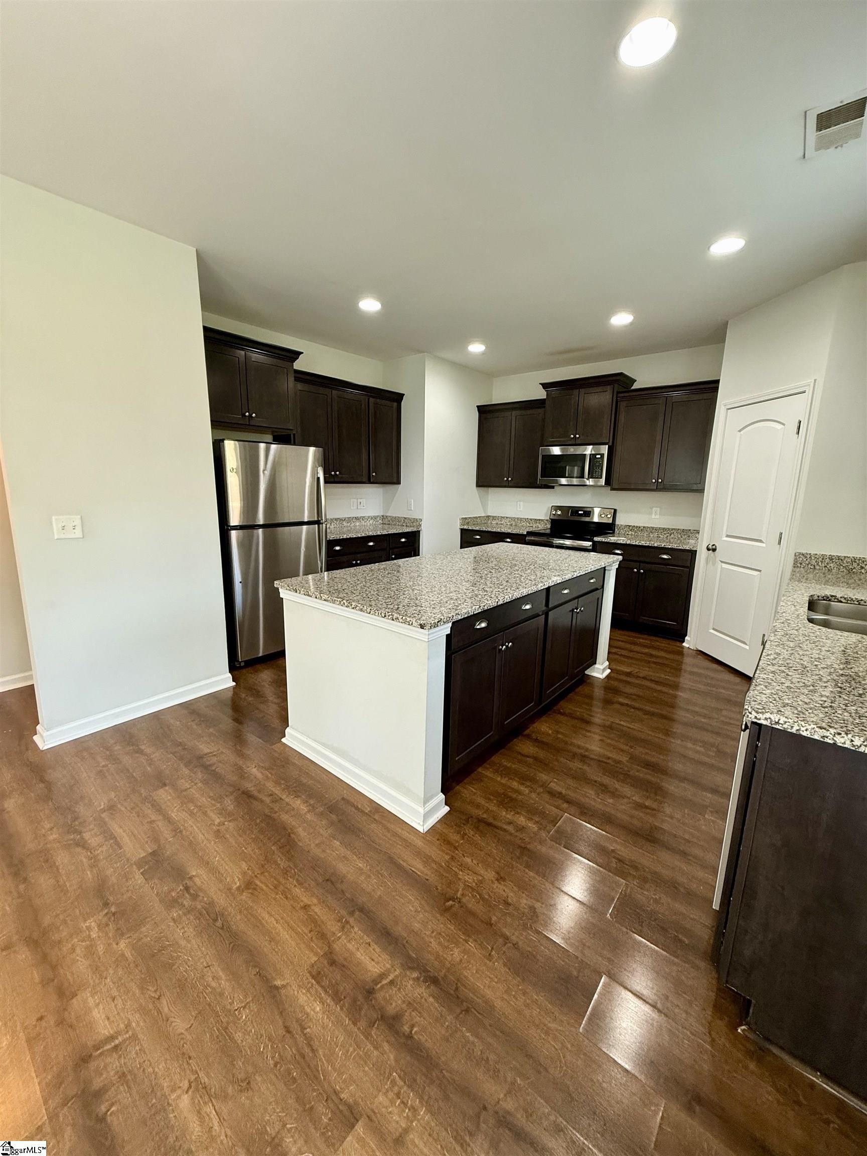 143 West Pyrenees Drive Lyman, SC 29365 - Photo 5 of 34